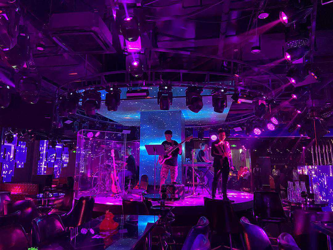 「PHASOUND」演艺酒吧音响、LIVE现场音响基本系统剖析