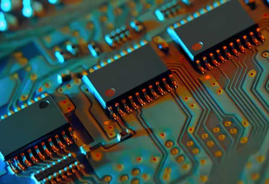 电子器件的“中控室”：单片机MCU详解