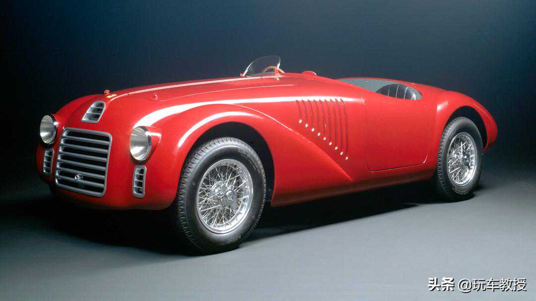 V12+自然吸气，这台王者级敞篷车是年轻人的最爱