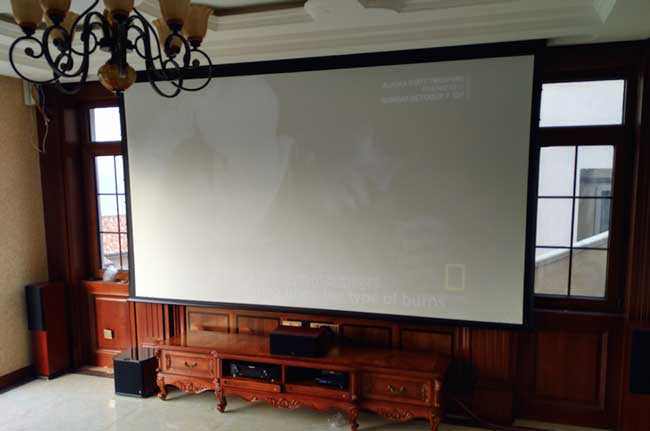 古典别墅客厅影院装修设计案例