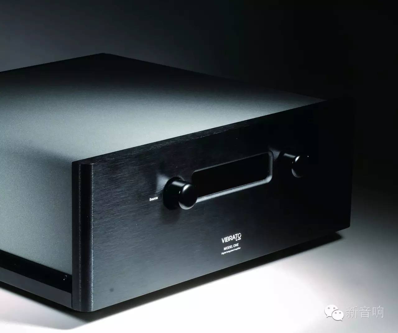 用心的产品，用心的制作， 当然要用力地鼓掌——Vibrato Model One 数字合并式功放