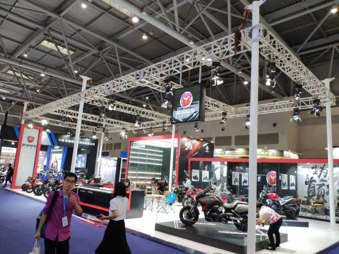 再创国产车排量第一，摩瑞MV900亮相，更有MR500、MO500、MG500 ADV版！