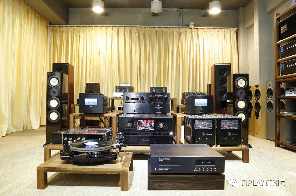 精评丨简单的操作，展现出色的音乐性！Canary Audio CD-300 电子管CD播放器