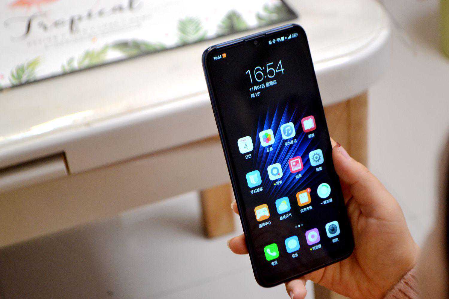 终于回来了！主打全国产内置华为HMS服务！乐视S1首发测评