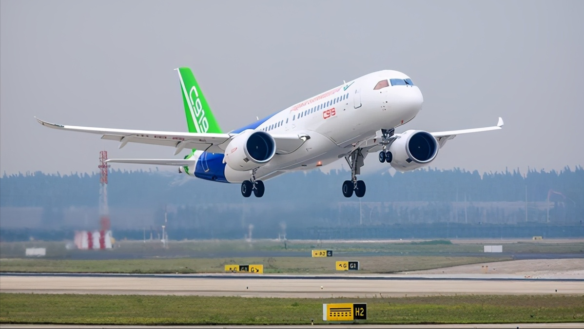 这就是差距！C-919全球首单正式诞生，日本国产大飞机却黄了