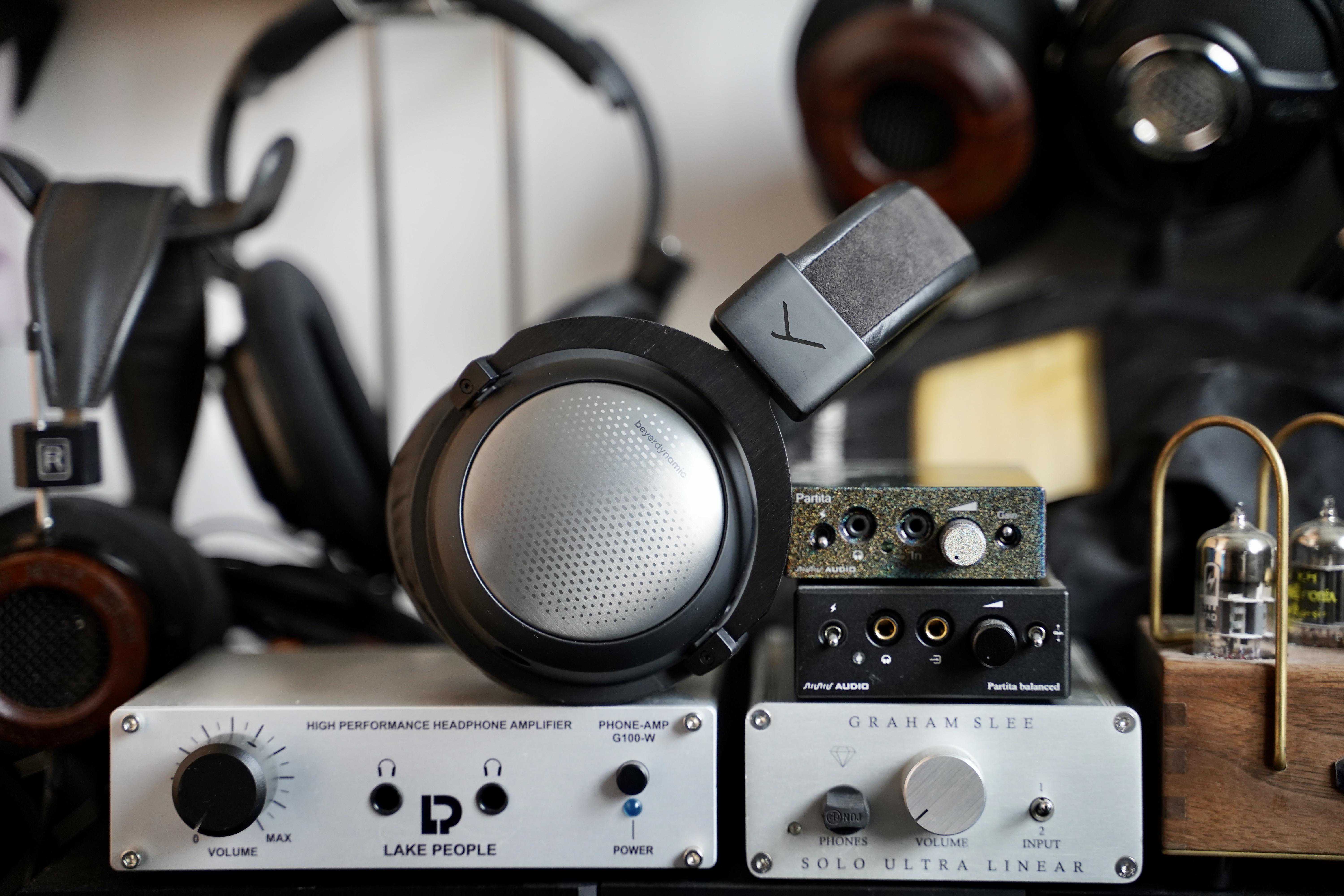 世界三大耳机品牌新旗舰什么声？九段万字深度分析拜雅T5三代