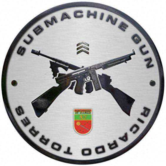 冲锋枪（图册欣赏）：速射轻兵器的传奇之旅