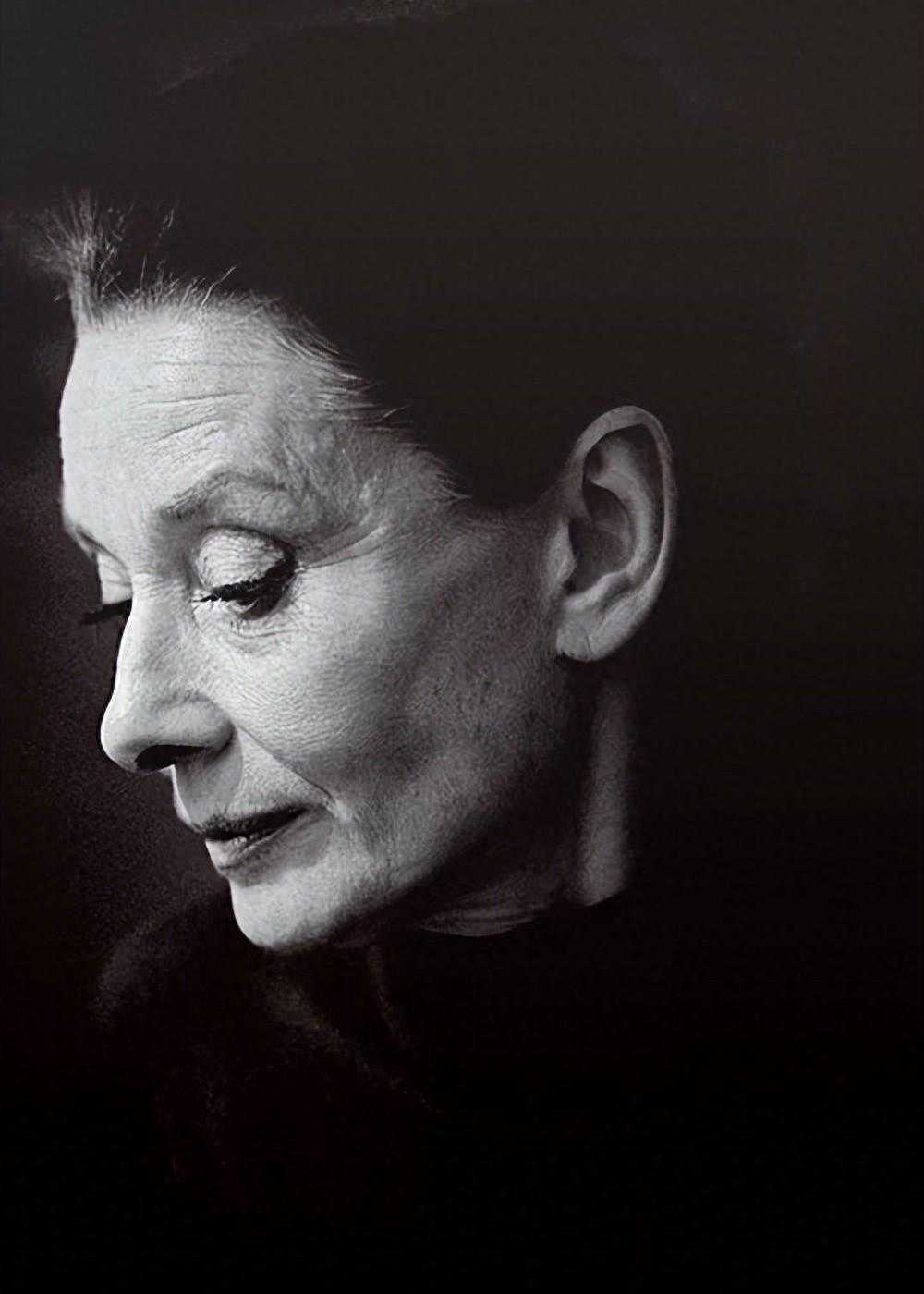 她是人间的尤物，上帝的宠女