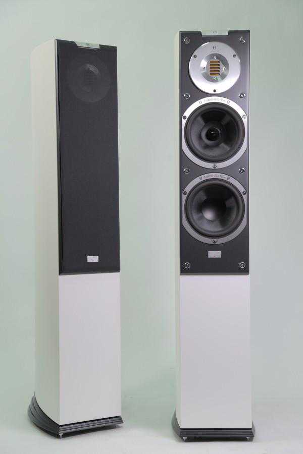 发烧友眼中的Audiovector SR3是什么样?