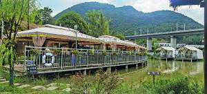 贵阳观山湖区实施“万企兴万村”行动：探索乡村发展新途径 