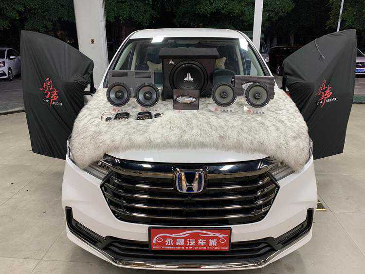 在音乐海洋徜徉 中山粤声本田奥德赛汽车音响改装摩雷听爱卓602