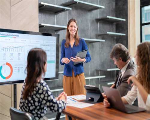 不愿社交、絮絮叨叨、爱发脾气……警惕这些精神症状掩盖失智