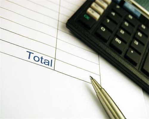 脸大脸宽怎么救？梨形脸这样打扮，轻松好看一百倍