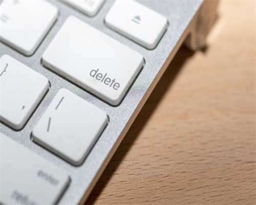 50年北京开会，毛主席用家宴款待他，多年后病重，中央急令：抢救