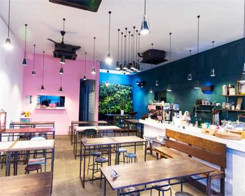 路虎揽胜Sentinel官图发布 达VR8防弹等级