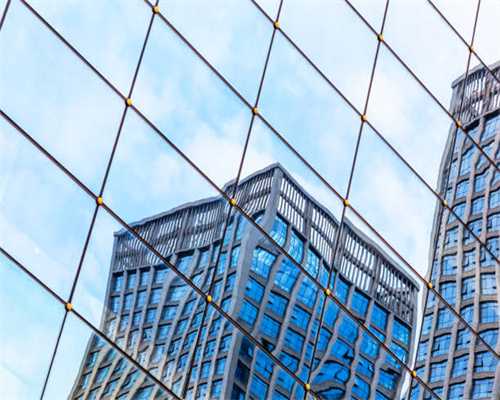 别吃得太精细！张文宏提醒：精加工的碳水化合物吃太多，很难活到90岁