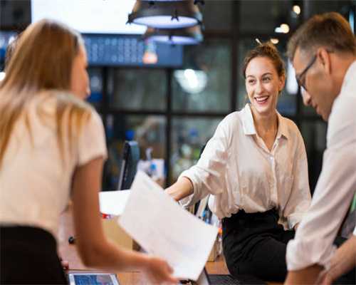 “蒙眬”和“朦胧”的区别