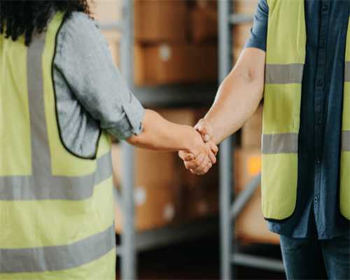 “会咬人的草”你见过吗？这种草居然还是美味佳肴