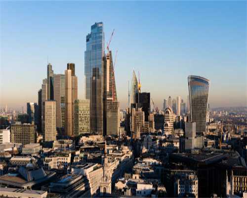 微小说：孩子发烧40度，打电话给他，他却在陪着别人的孩子